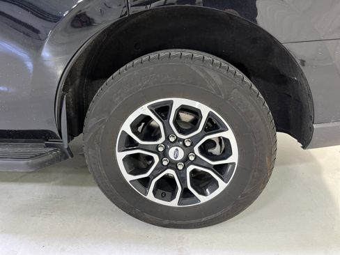 Used 2024 Ford Expedition XLT image 6