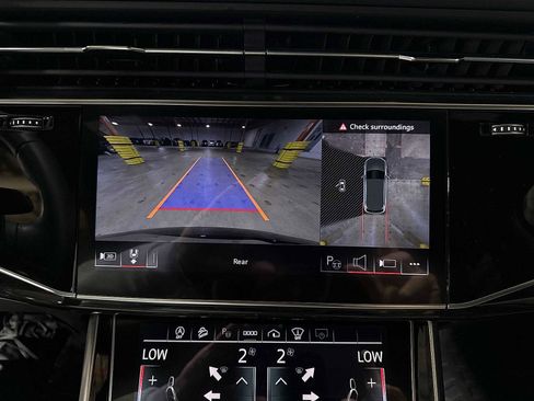 Used 2025 Audi Q7 3.0T Prestige w/ Prestige Package image 27