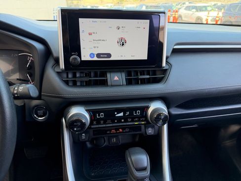 Used 2025 Toyota RAV4 XLE w/ Convenience Package image 17