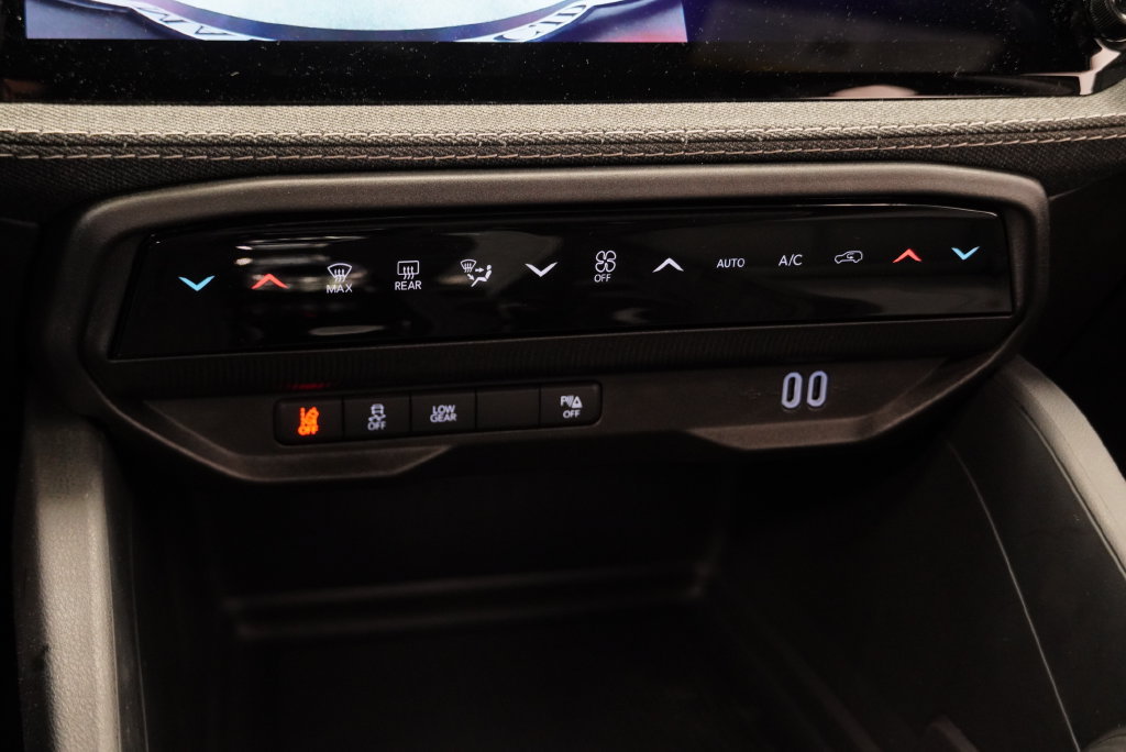 New 2026 Jeep Cherokee Laredo AWD/4WD image 24