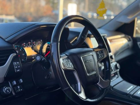 Used 2019 GMC Yukon XL Denali w/ Denali Ultimate Package image 13