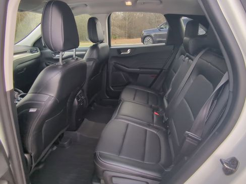 Used 2022 Ford Escape SEL image 12