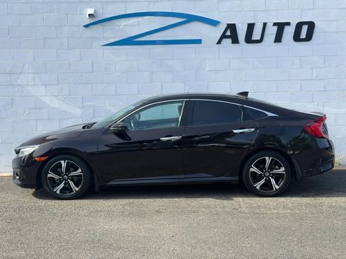Used 2016 Honda Civic Touring image 3