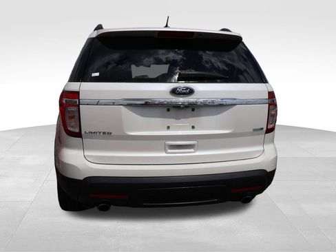 Used 2014 Ford Explorer Limited w/ Equipment Group 302A AWD/4WD image 9