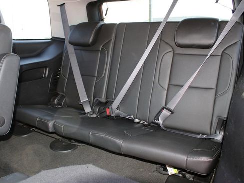 Used 2017 GMC Yukon SLT w/ Open Road Package RWD image 11