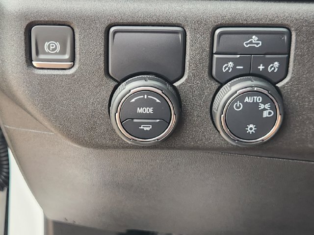 Used 2024 Chevrolet Silverado 1500 LT w/ Convenience Package II RWD image 21
