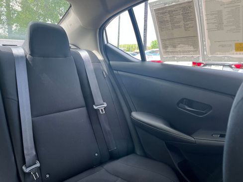 Used 2025 Nissan Sentra S FWD image 35