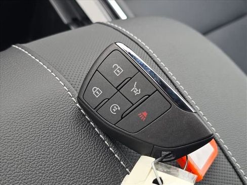 New 2026 Chevrolet Traverse Z71 w/ Driver Confidence Package image 30