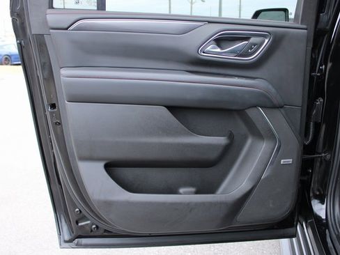 Used 2024 Chevrolet Suburban RST w/ Luxury Package image 30