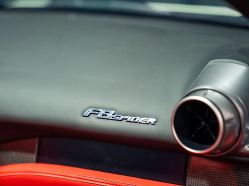Used 2023 Ferrari F8 Tributo RWD image 40