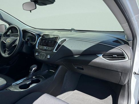 Used 2024 Chevrolet Malibu LT FWD image 36