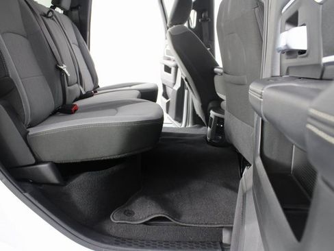 Used 2024 RAM 2500 Big Horn w/ Bed Utility Group image 18