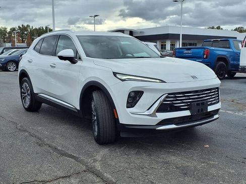 Certified 2025 Buick Envision Preferred image 30