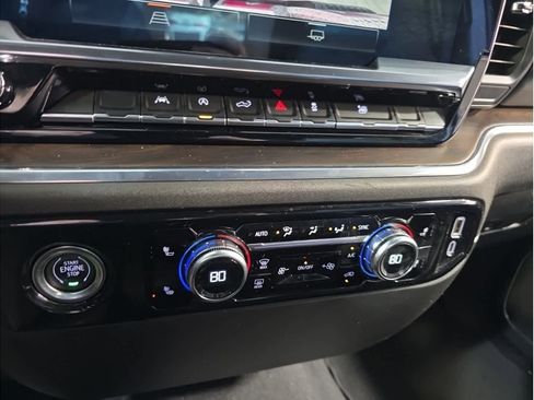 Used 2024 GMC Sierra 1500 SLT image 22