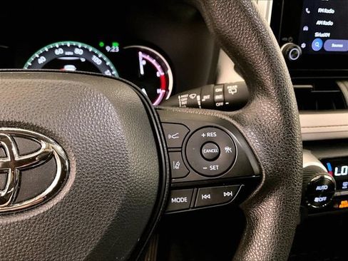 Used 2025 Toyota RAV4 XLE w/ Convenience Package AWD/4WD image 18