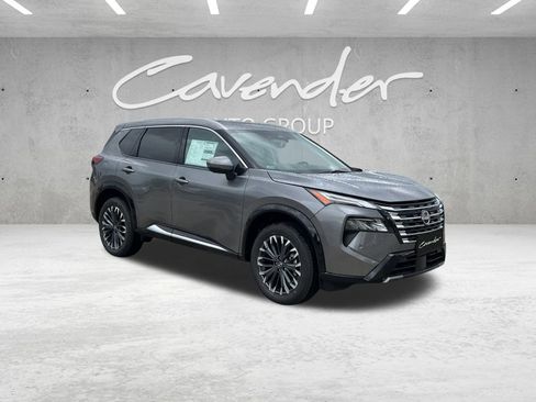 New 2026 Nissan Rogue Platinum image 2