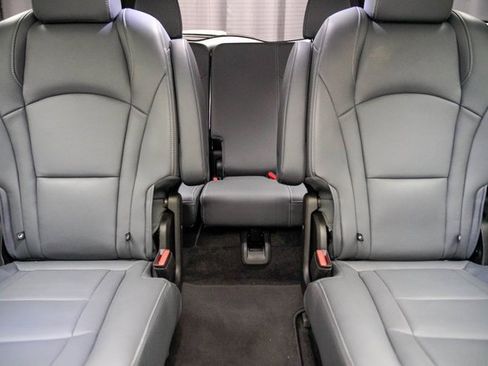 Used 2023 Buick Enclave Essence w/ Experience Buick Package image 31