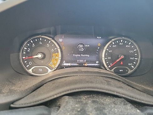 Used 2022 Jeep Renegade Latitude w/ Convenience Group AWD/4WD image 27