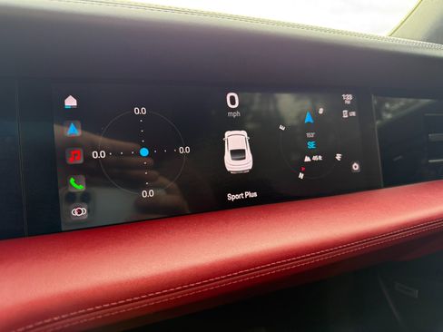 Used 2020 Porsche Taycan image 45