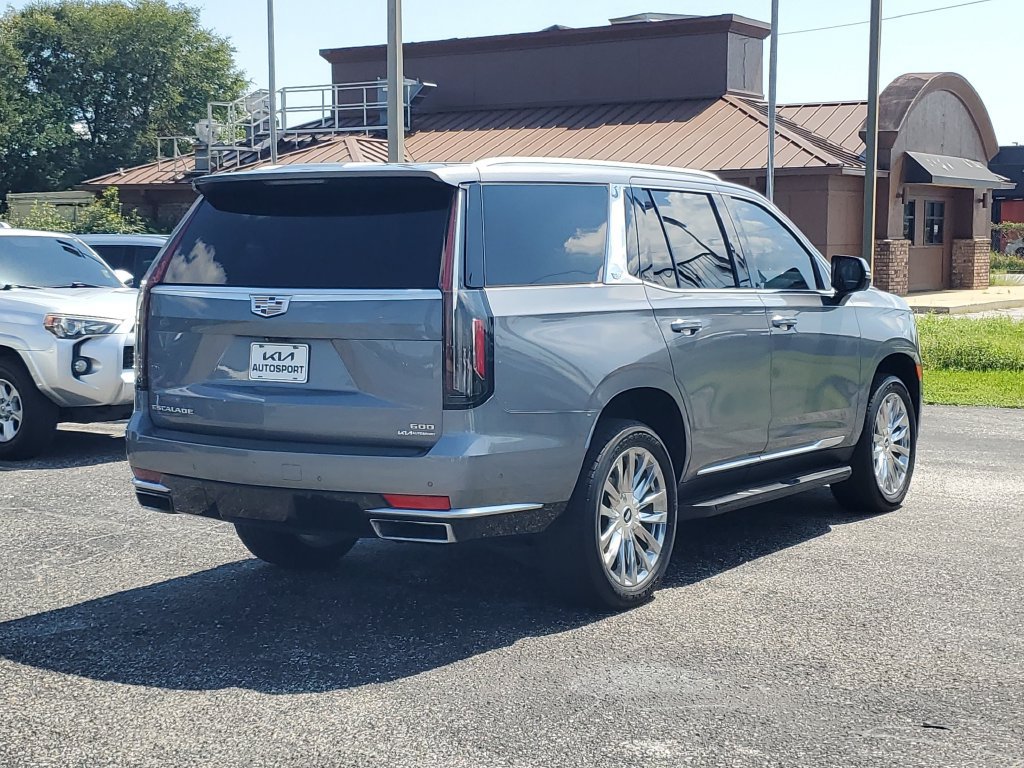 Used 2021 Cadillac Escalade Premium Luxury RWD image 4