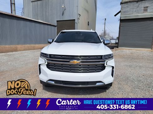 Used 2023 Chevrolet Suburban Premier RWD image 3