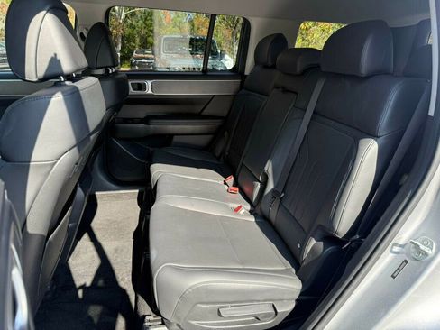 Used 2025 Hyundai Santa Fe SEL image 7