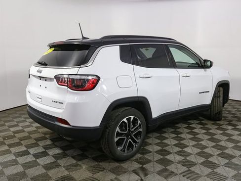 Used 2022 Jeep Compass Limited image 13