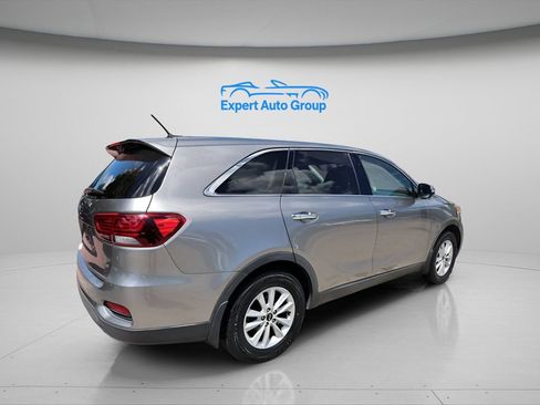 Used 2019 Kia Sorento FWD image 7