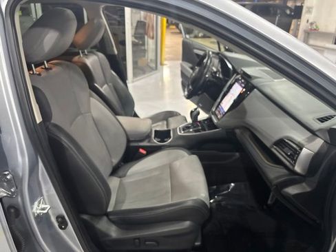 Used 2022 Subaru Outback Limited AWD/4WD image 36