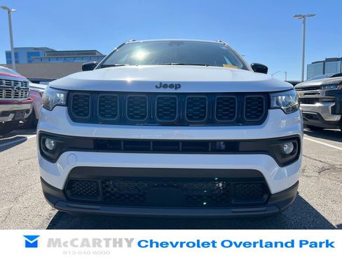 Used 2025 Jeep Compass Latitude w/ Altitude Special Edition image 8