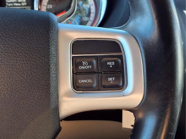 Used 2016 Dodge Grand Caravan SXT w/ Rear Park Assist Package FWD image 13