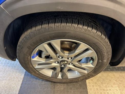 Used 2021 Kia Seltos S AWD/4WD image 8