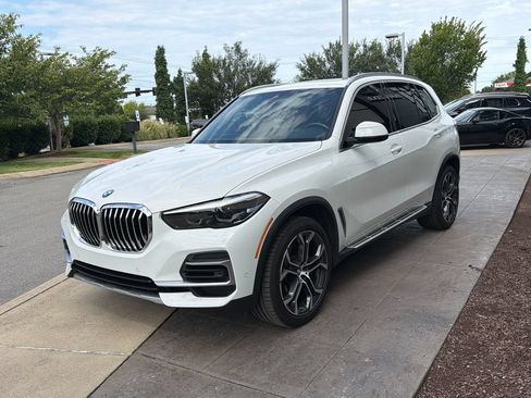 Used 2022 BMW X5 sDrive40i w/ Premium Package RWD image 9