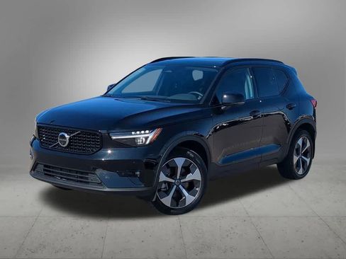 Used 2026 Volvo XC40 B5 Plus w/ Protection Package Premier image 1