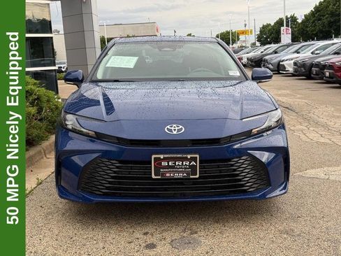 Used 2025 Toyota Camry LE FWD image 8
