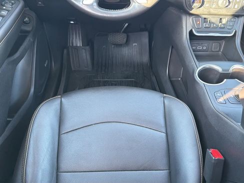 Used 2018 GMC Terrain SLT w/ Preferred Package AWD/4WD image 57