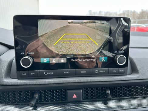 Used 2024 Honda CR-V EX image 8
