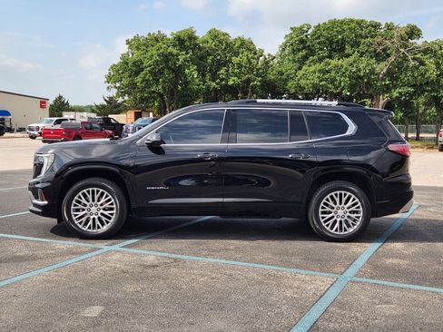 Used 2026 GMC Acadia Denali w/ Super Cruise Package FWD image 3