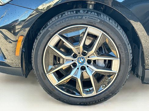 Used 2024 BMW i5 eDrive40i w/ Premium Package image 38