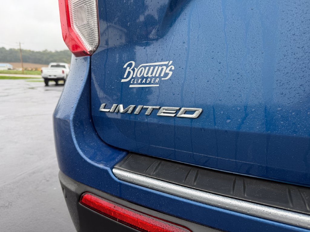 Used 2021 Ford Explorer Limited w/ Equipment Group 301A AWD/4WD image 47