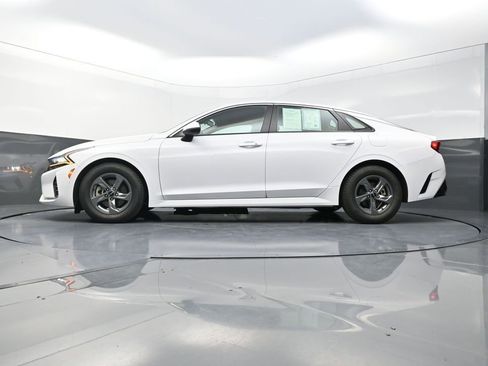 Used 2023 Kia K5 LXS image 26
