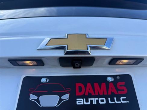 Used 2019 Chevrolet Suburban LT image 20