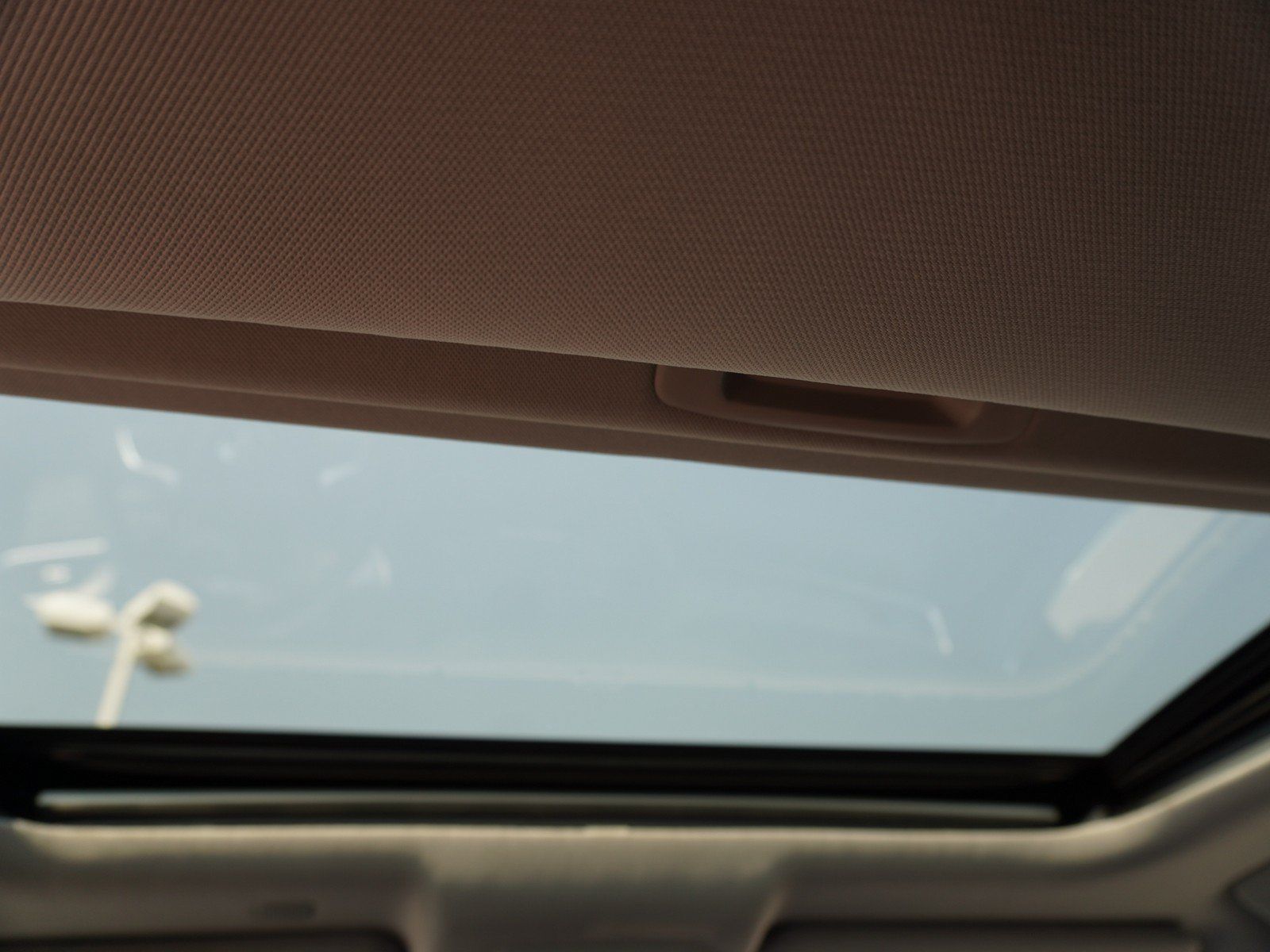 Used 2022 Toyota Highlander XLE FWD image 16