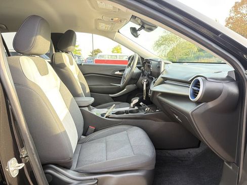 Used 2024 Chevrolet Trax LS FWD image 18