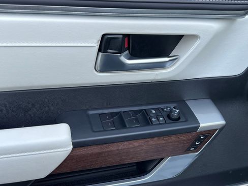 Used 2024 Toyota Sequoia Capstone image 19