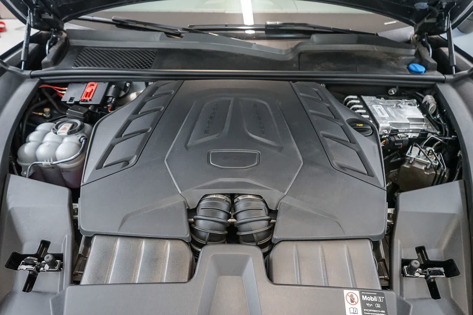 Certified 2026 Porsche Cayenne S AWD/4WD image 32