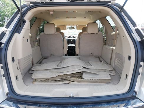 Used 2011 Buick Enclave CXL w/ Trailering Provision Package AWD/4WD image 18