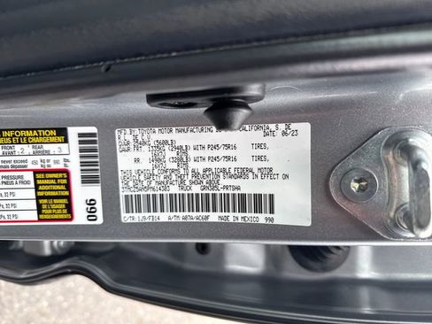 Used 2023 Toyota Tacoma SR image 18