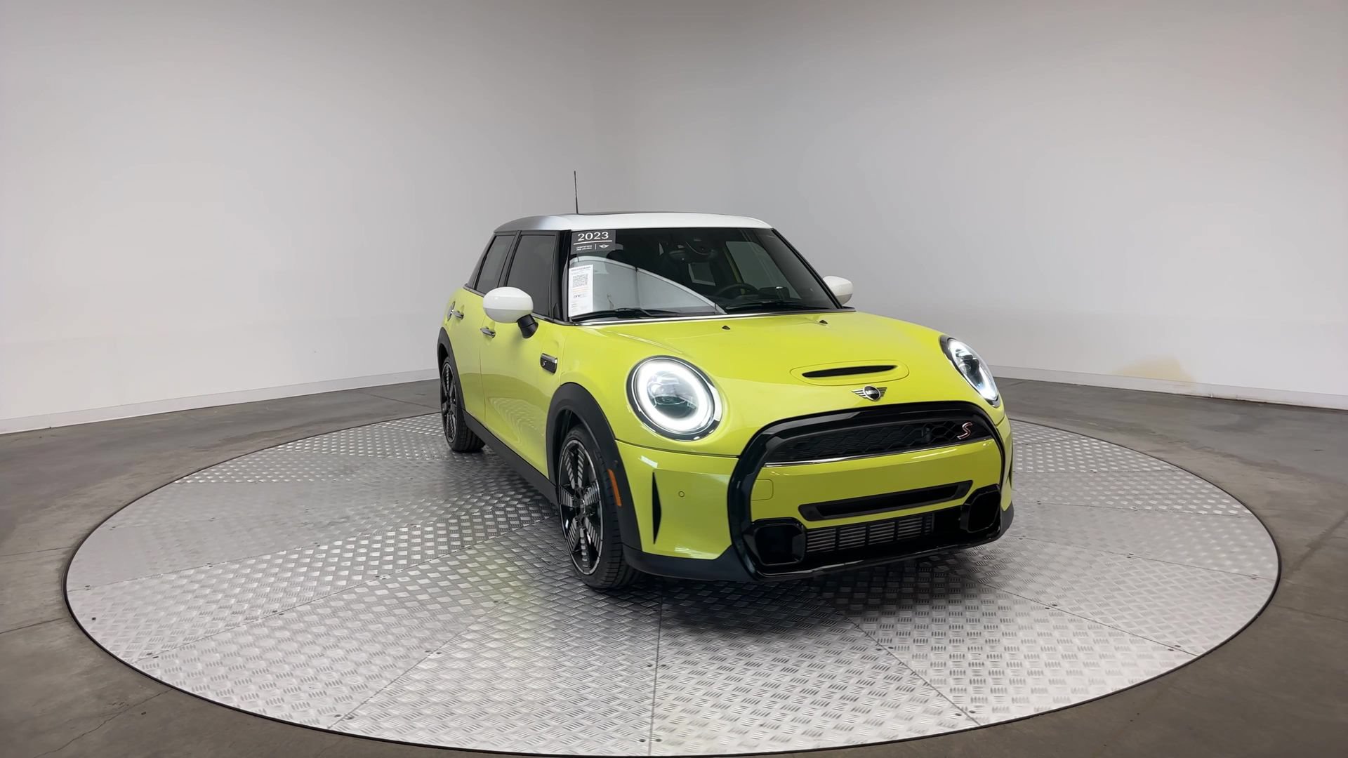 Certified 2023 MINI Cooper S FWD image 2