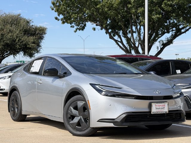 New 2027 Toyota Prius LE FWD image 2